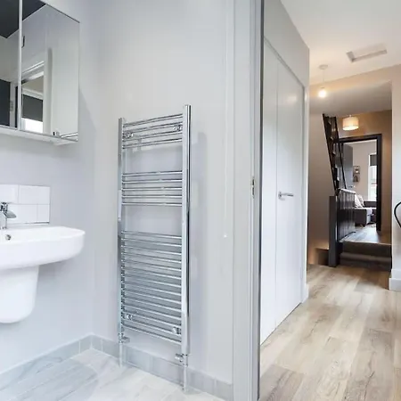 Luxury Duplex Apartment 3 Minutes From City Centre Belfast Exterior photo